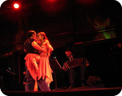 A Moment of Passion at El Querand� Tango Show in Buenos Aires